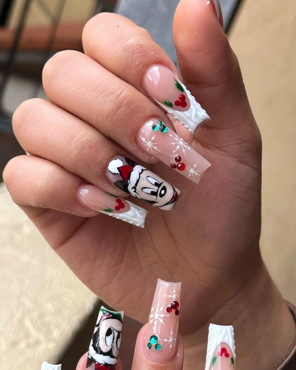 easy Christmas Nail Designs 2024