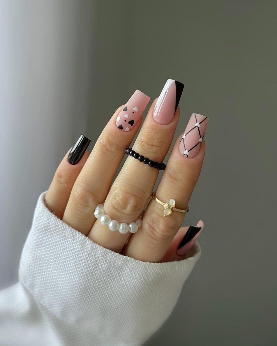 Black minimalistic Nail designs