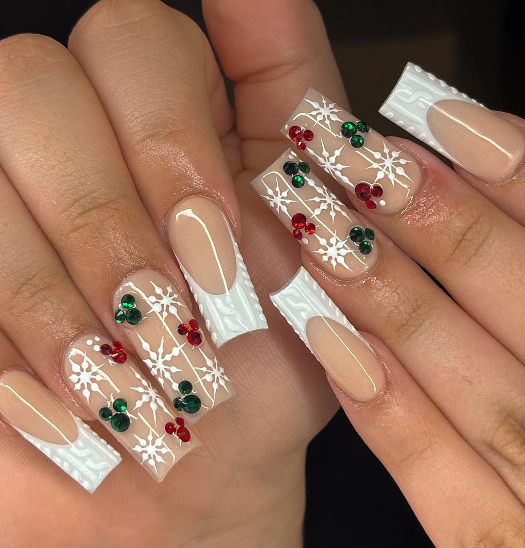 easy Christmas Nail Designs 2024