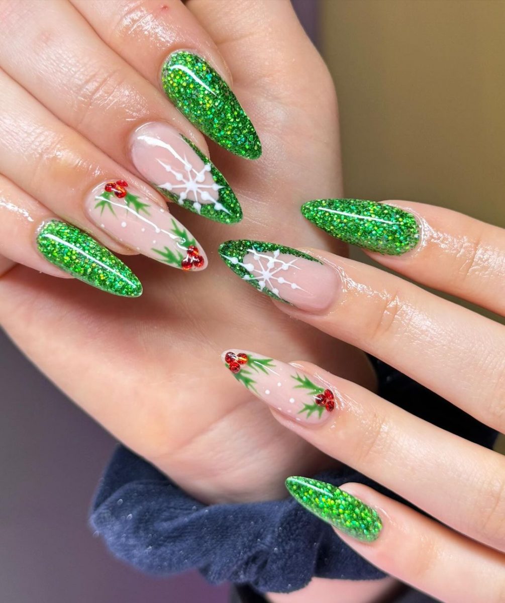 easy Christmas Nail Designs 2024