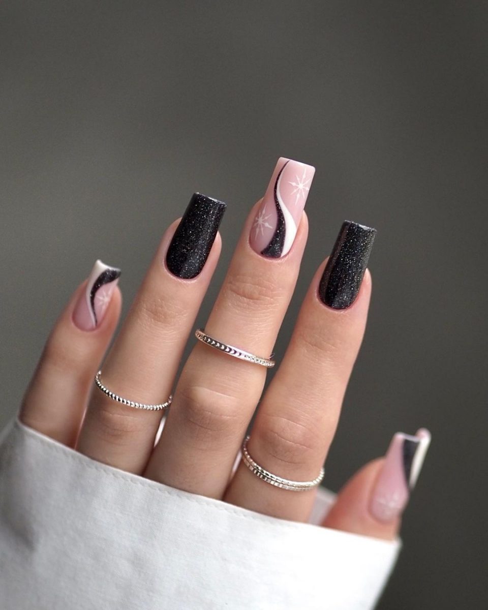 Black minimalistic Nail designs