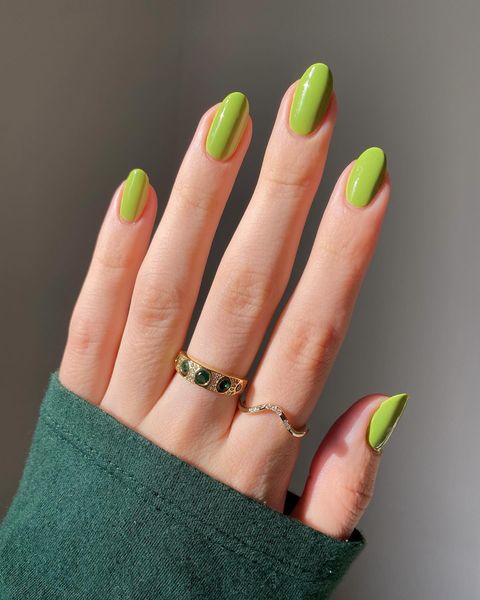 Green Fall Nail Designs