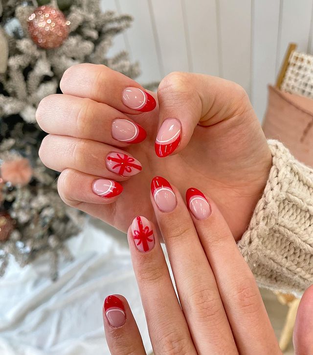 Simple Christmas Nail Designs