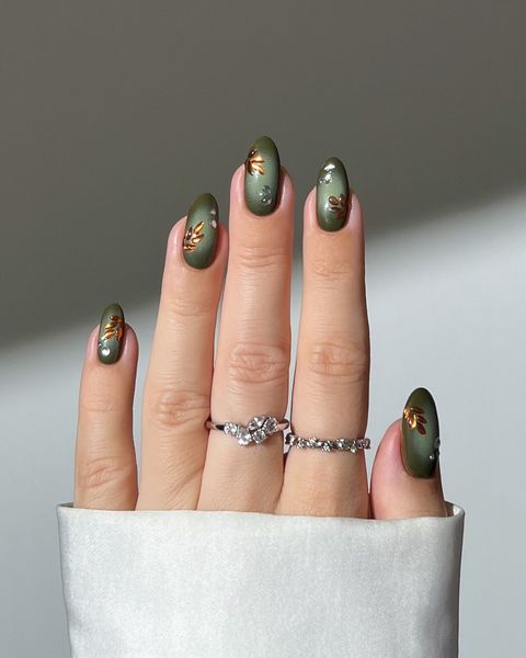 Green Fall Nail Designs