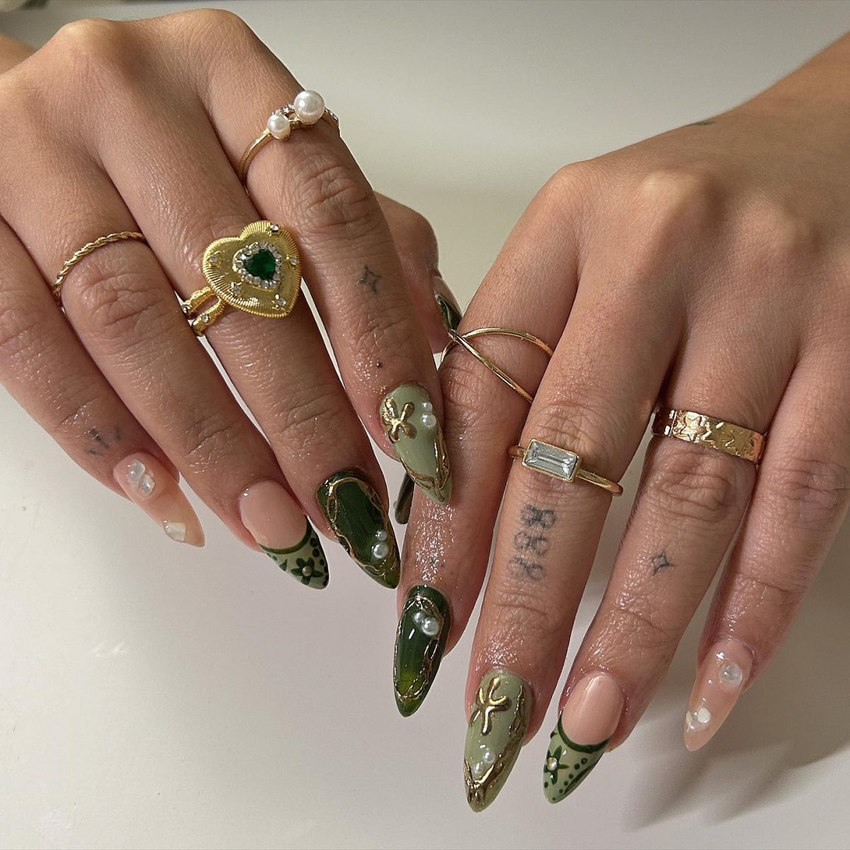 Green Fall Nail Designs