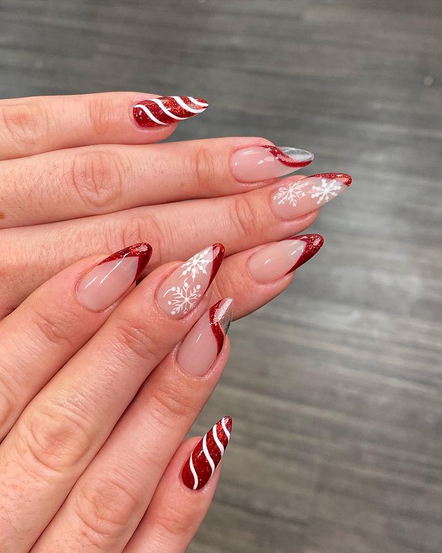 Simple Christmas Nail Designs