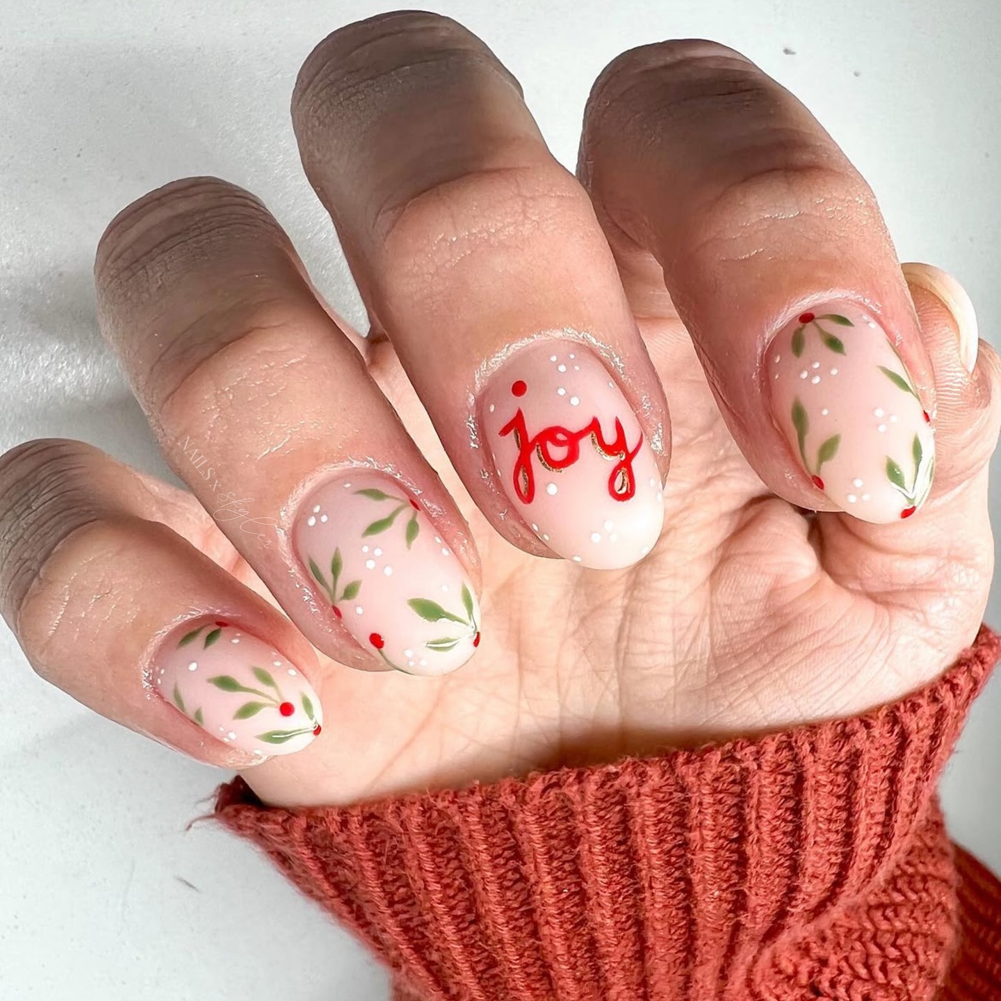 Trendy Christmas Nails 2024