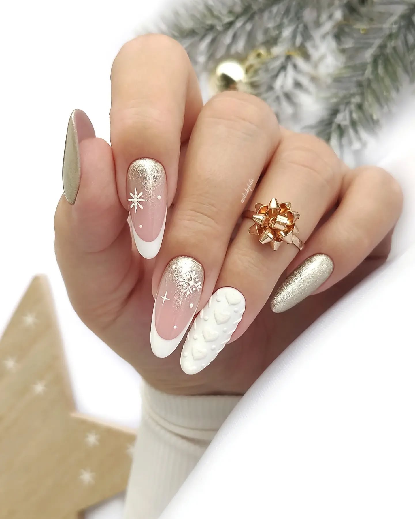 Winter Acrylic Nail designs for 2024