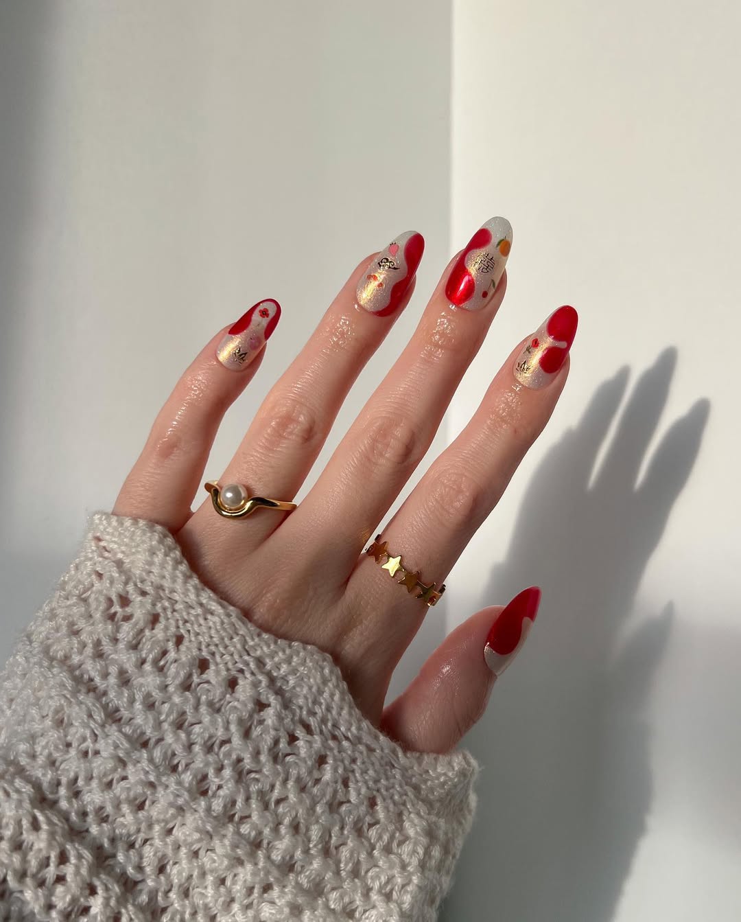 16 Trendy New Year's Eve Nail Designs for 2025