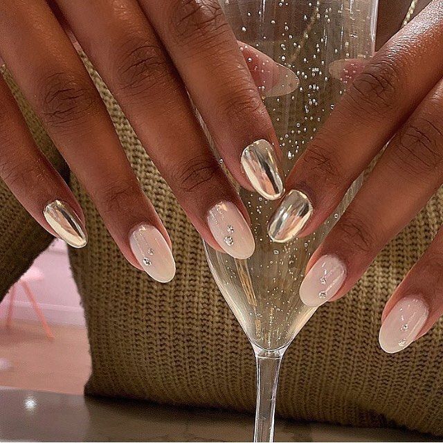 18 New Year’s Nail design Trends You Can’t Miss for 2025