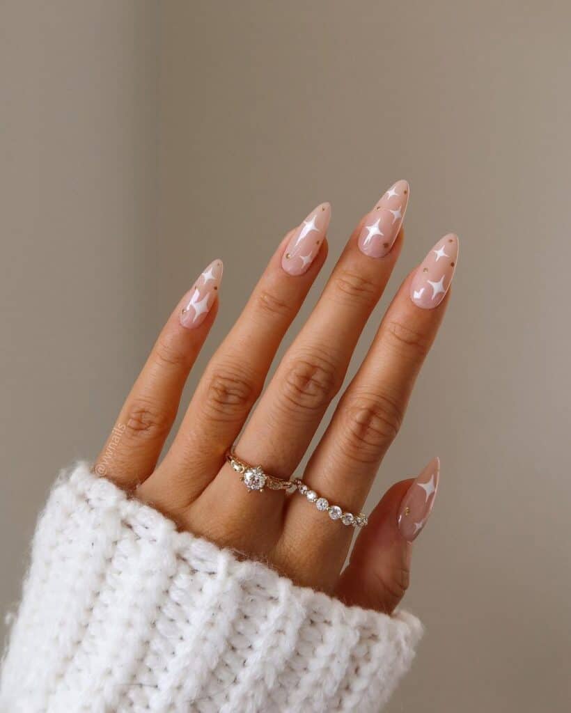 16 Trendy New Year's Eve Nail Designs for 2025