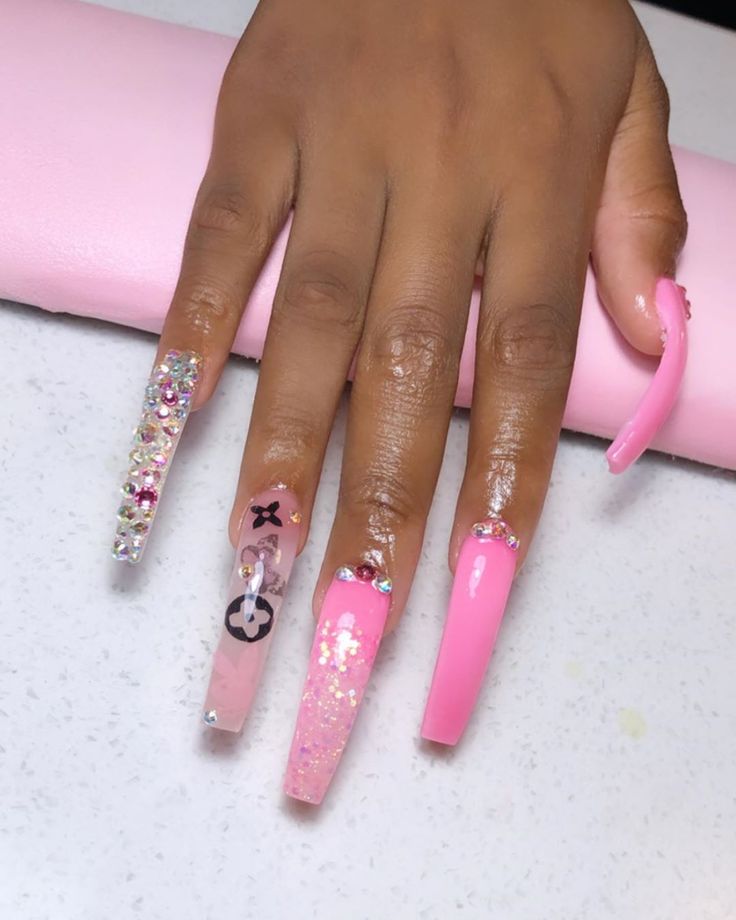 16 Nail Designs to start your 2025 for Black Women