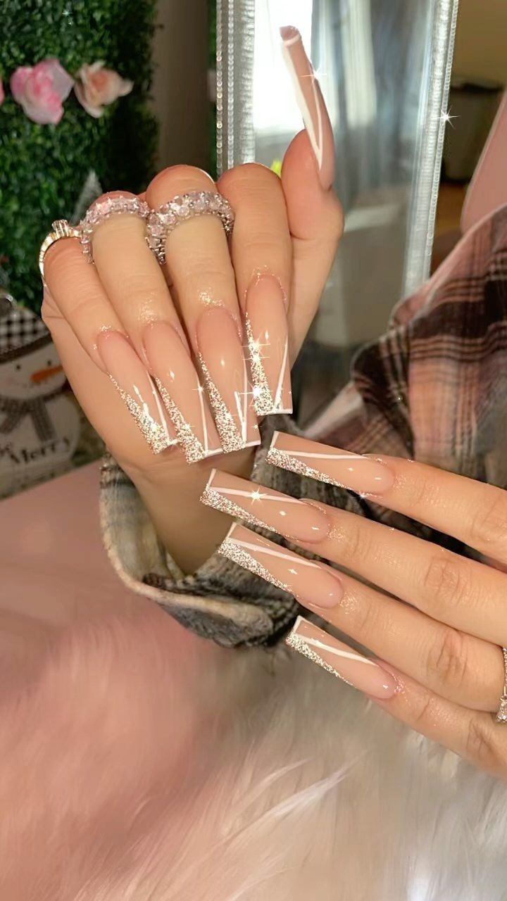 18 New Year’s Nail design Trends You Can’t Miss for 2025