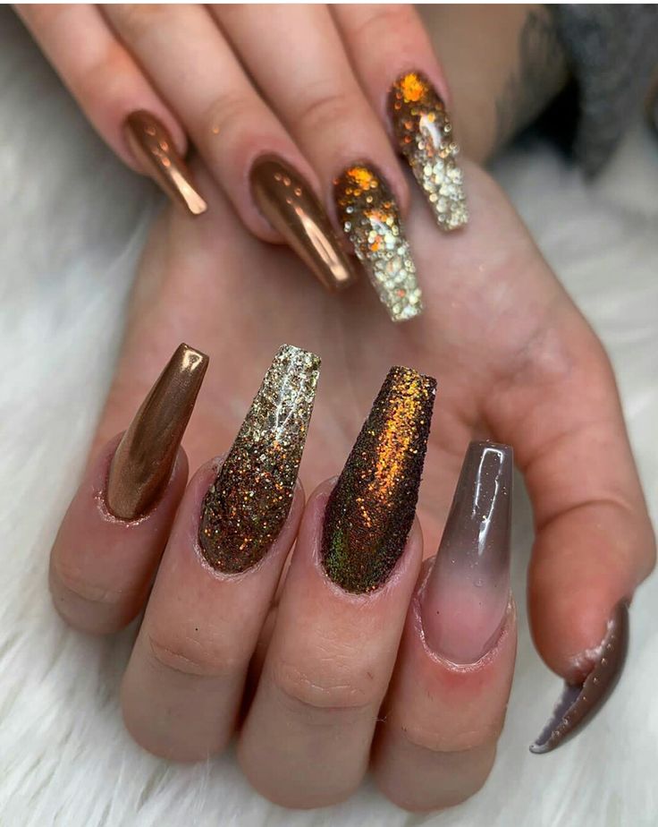 18 New Year’s Nail design Trends You Can’t Miss for 2025