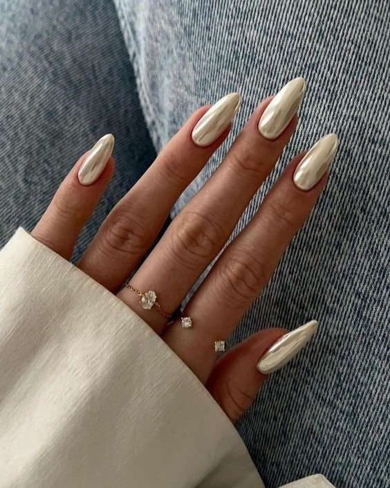 18 New Year’s Nail design Trends You Can’t Miss for 2025