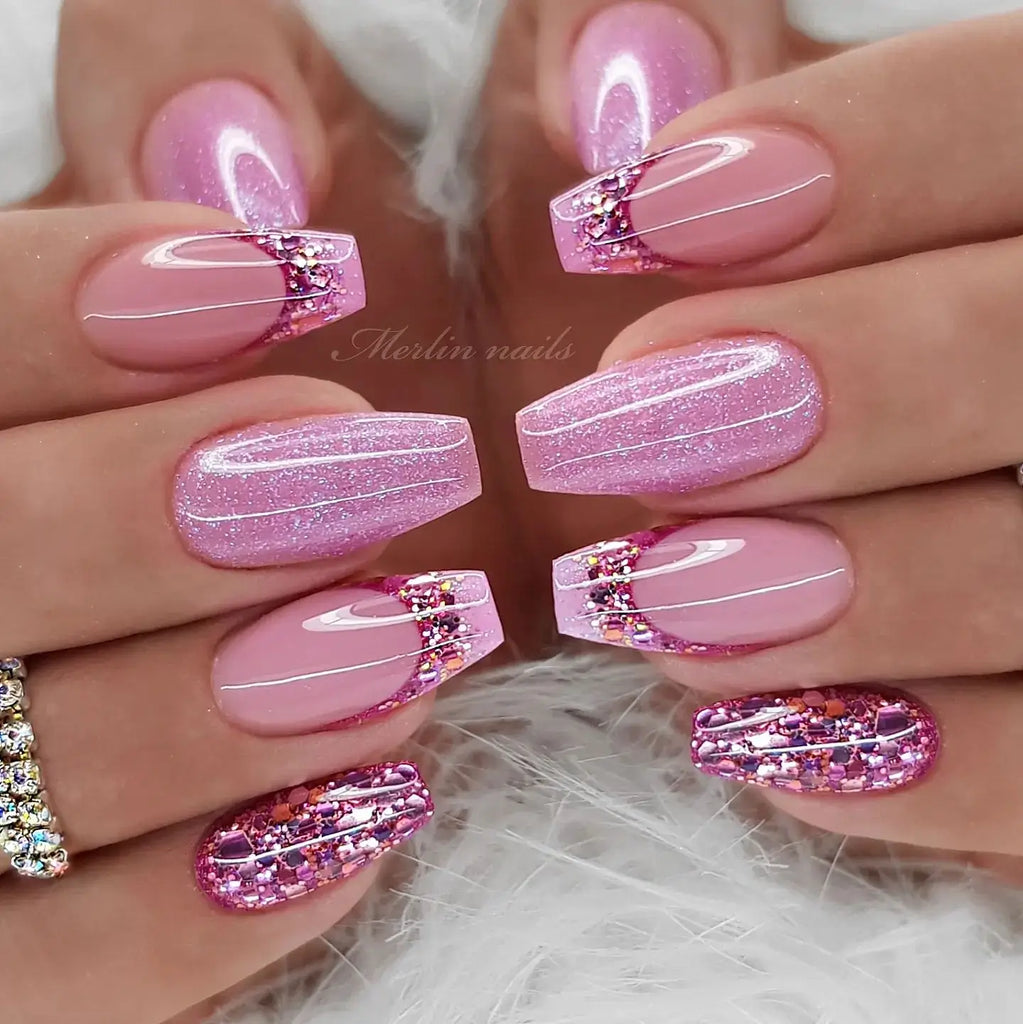 16 Trendy New Year's Eve Nail Designs for 2025