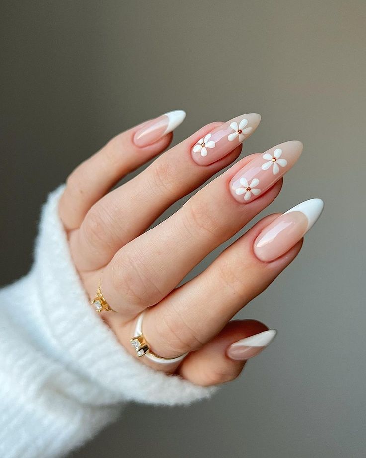 17 Stunning March Nail Art Ideas for 2025