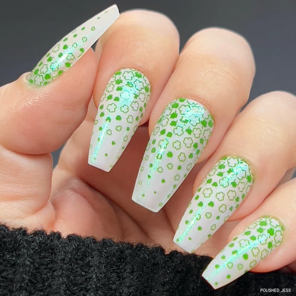 15 Stunning Shamrock Nail Designs You Need for 2025