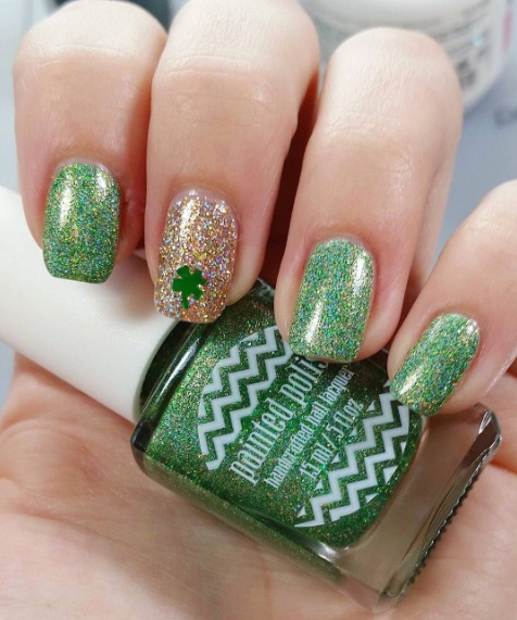 15 Stunning Shamrock Nail Designs You Need for 2025