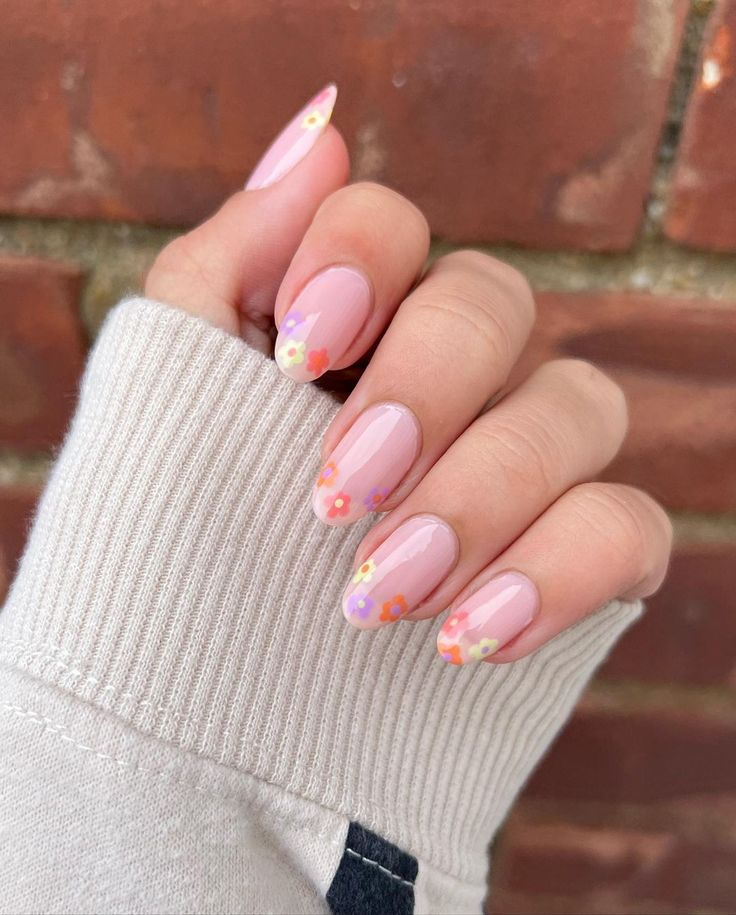 20 Stunning Summer Nail Art Designs