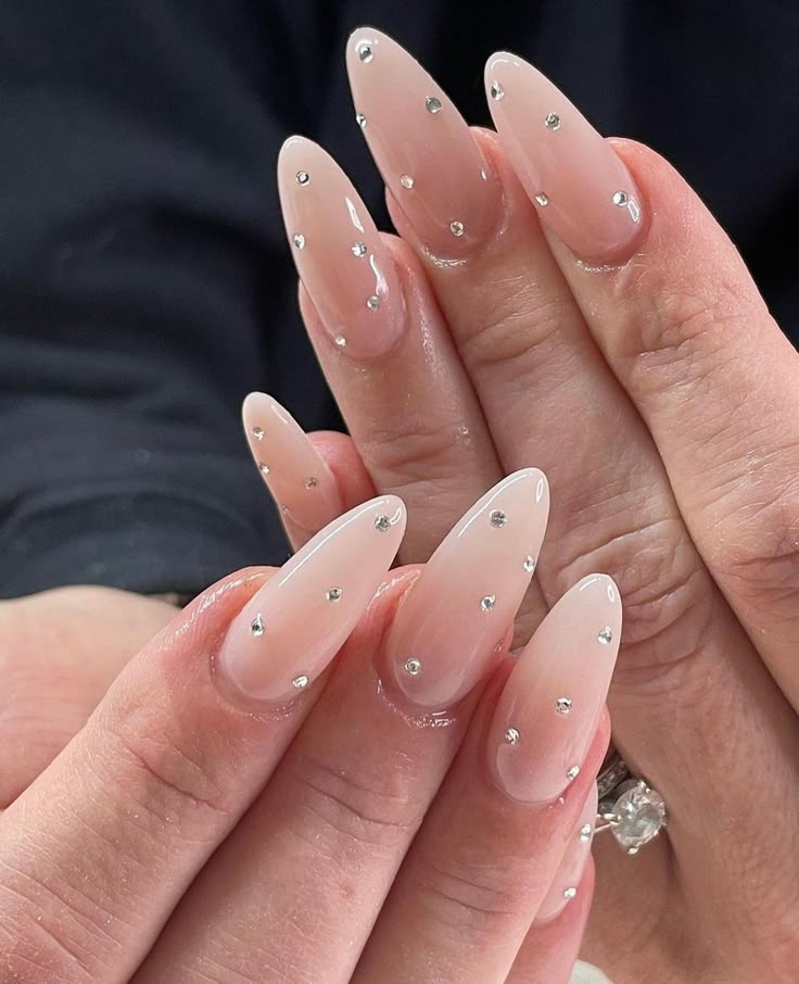 17 Stunning Graduation Nail Art Designs