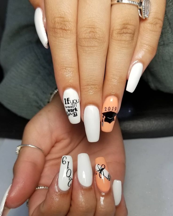 17 Stunning Graduation Nail Art Designs