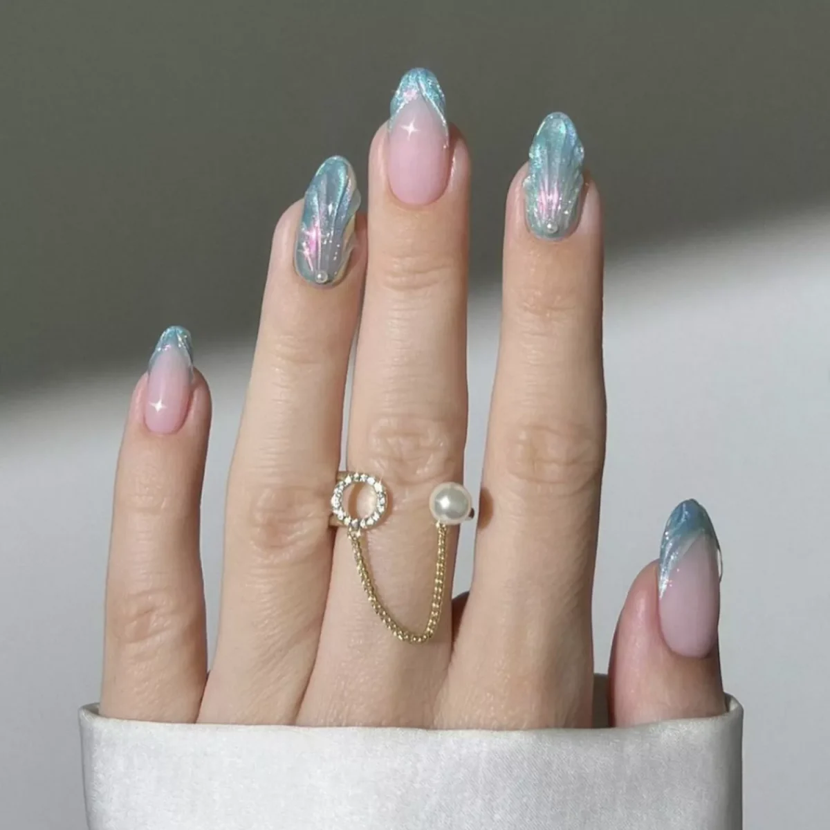 18 Stunning Beach Summer Nail Ideas