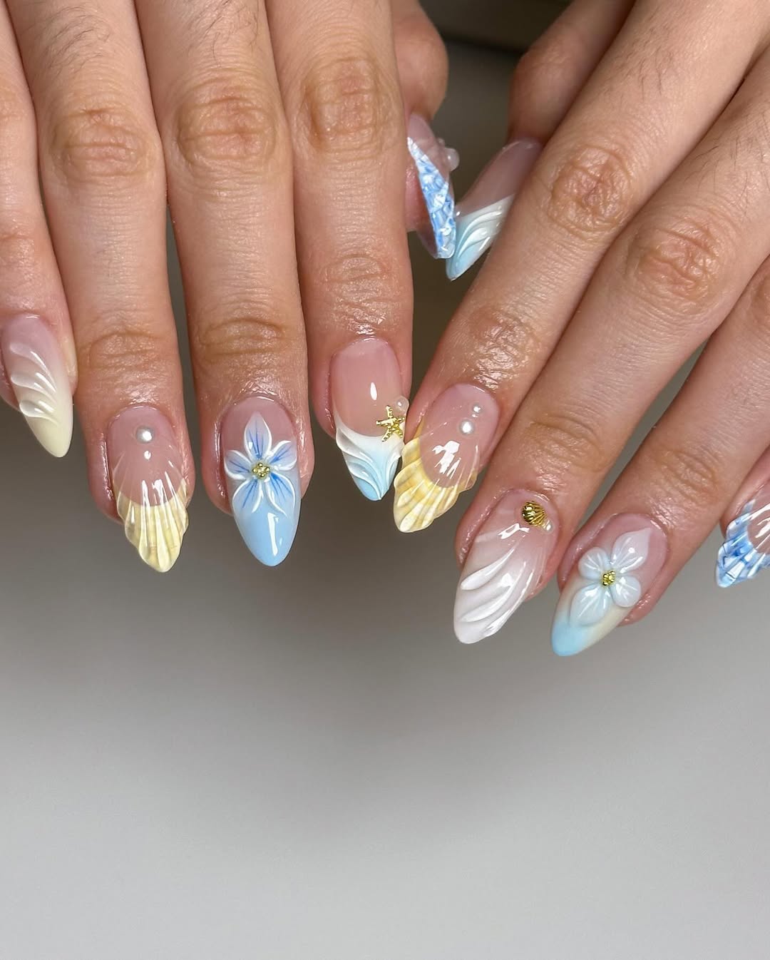 18 Stunning Beach Summer Nail Ideas