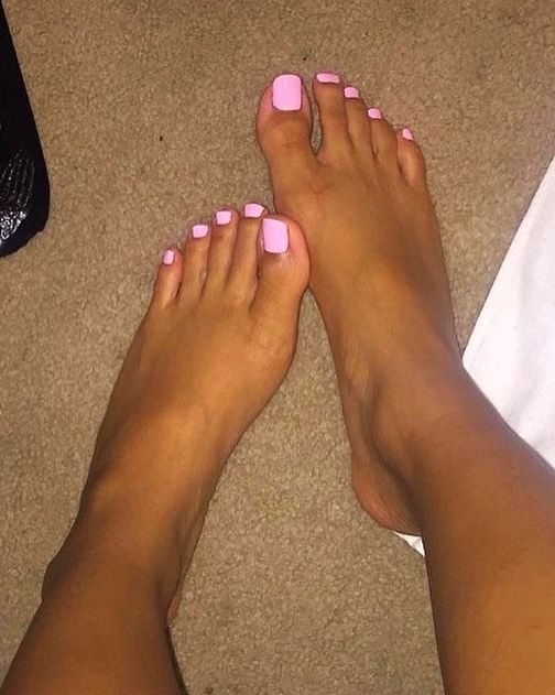 15 Stunning Summer Toe Nail Designs
