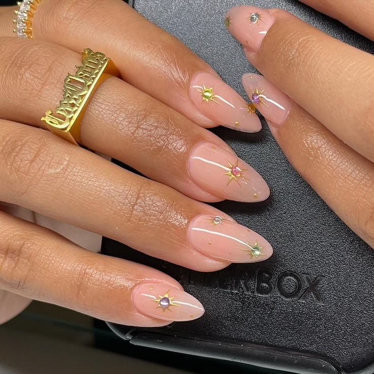 18 Old Money Nail Designs That Scream Effortless Elegance