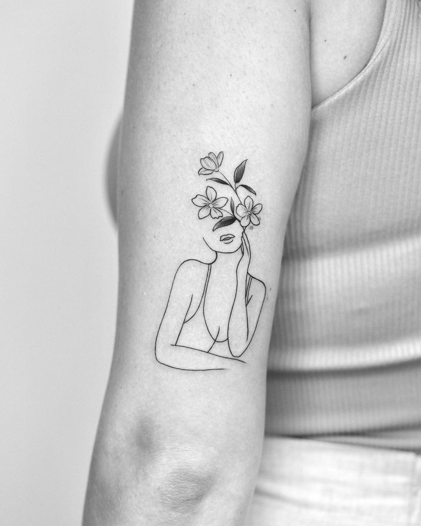 23 Minimalistic Tattoo Designs for Woman