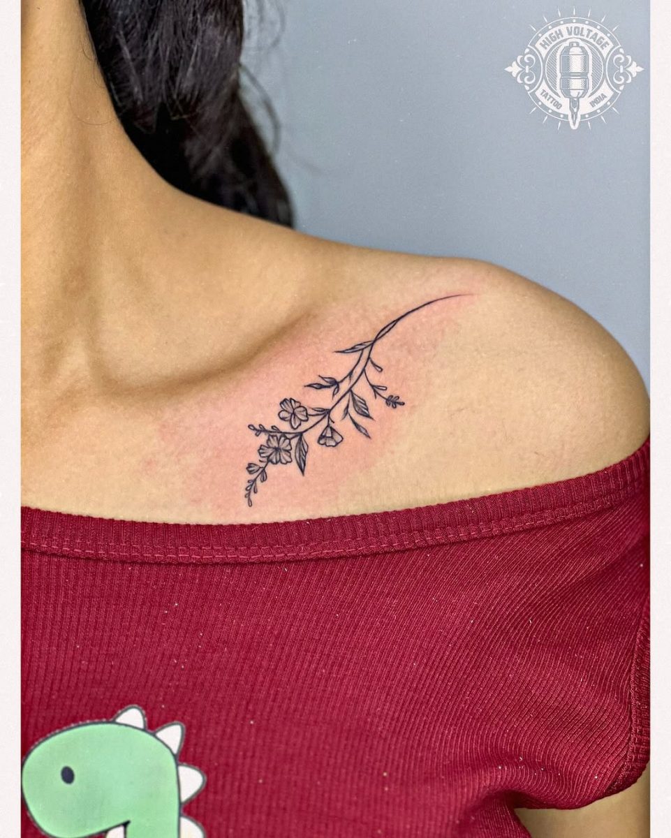 23 Minimalistic Tattoo Designs for Woman