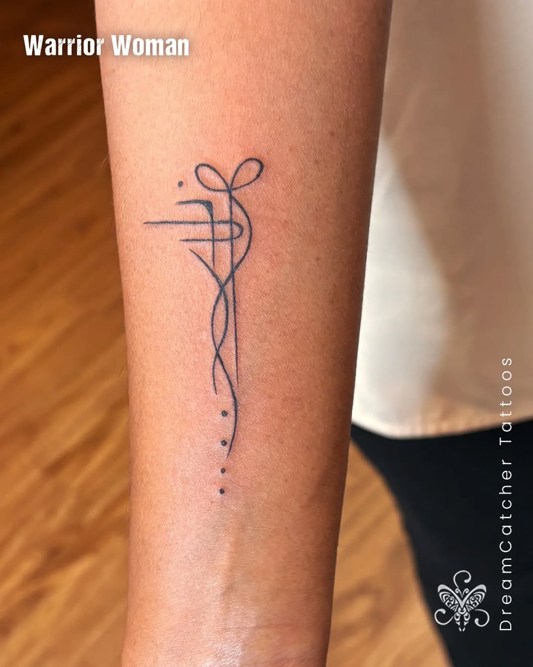 23 Minimalistic Tattoo Designs for Woman