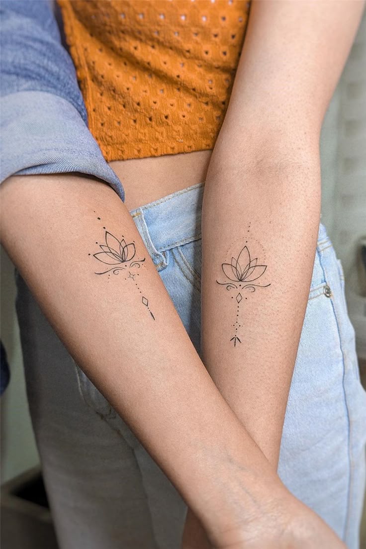 23 Minimalistic Tattoo Designs for Woman