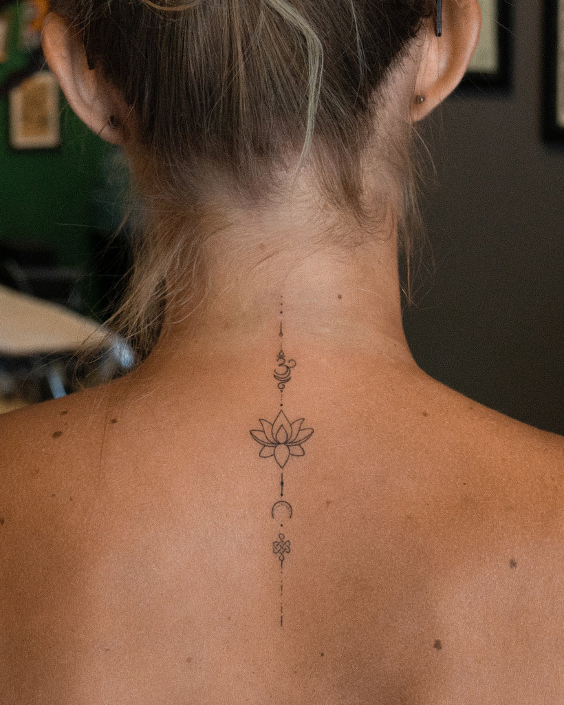 23 Minimalistic Tattoo Designs for Woman