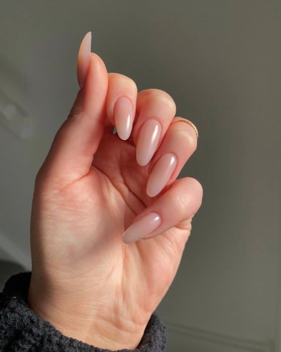 18 Old Money Nail Designs That Scream Effortless Elegance