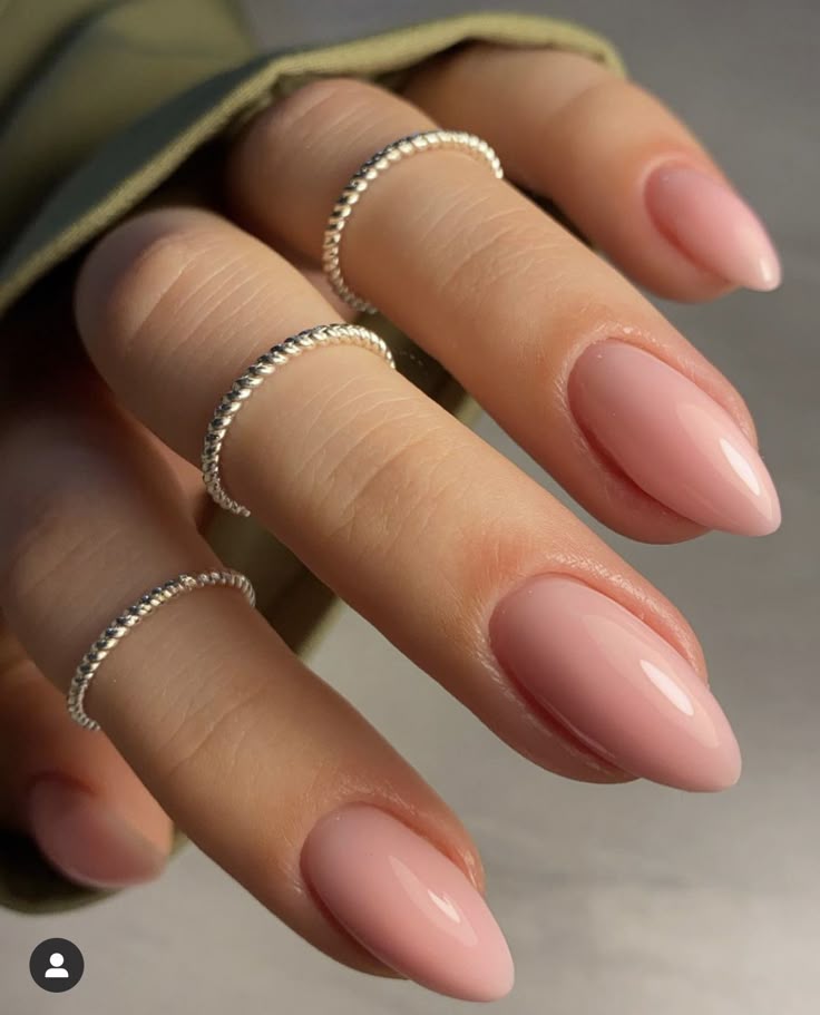 18 Old Money Nail Designs That Scream Effortless Elegance